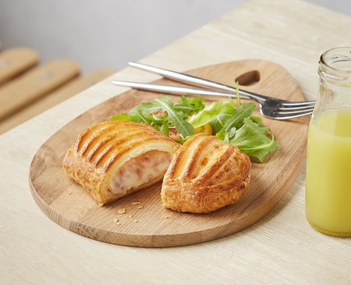 Hojaldre con Jamón y Queso 100g